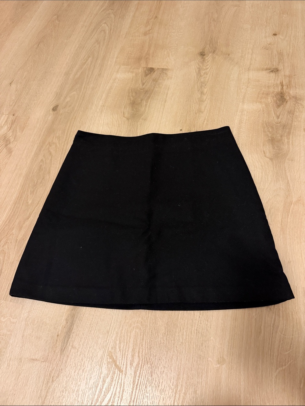 Aritzia Wilfred Classic Mini Skirt